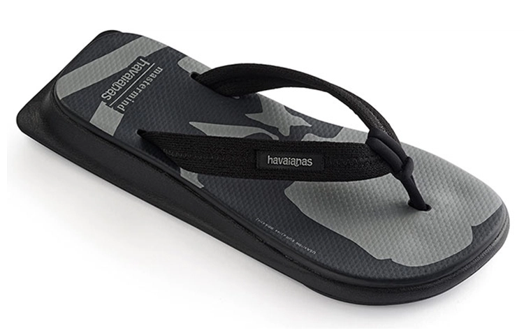 Havaianas x Mastermind Japan Zori Sandals
