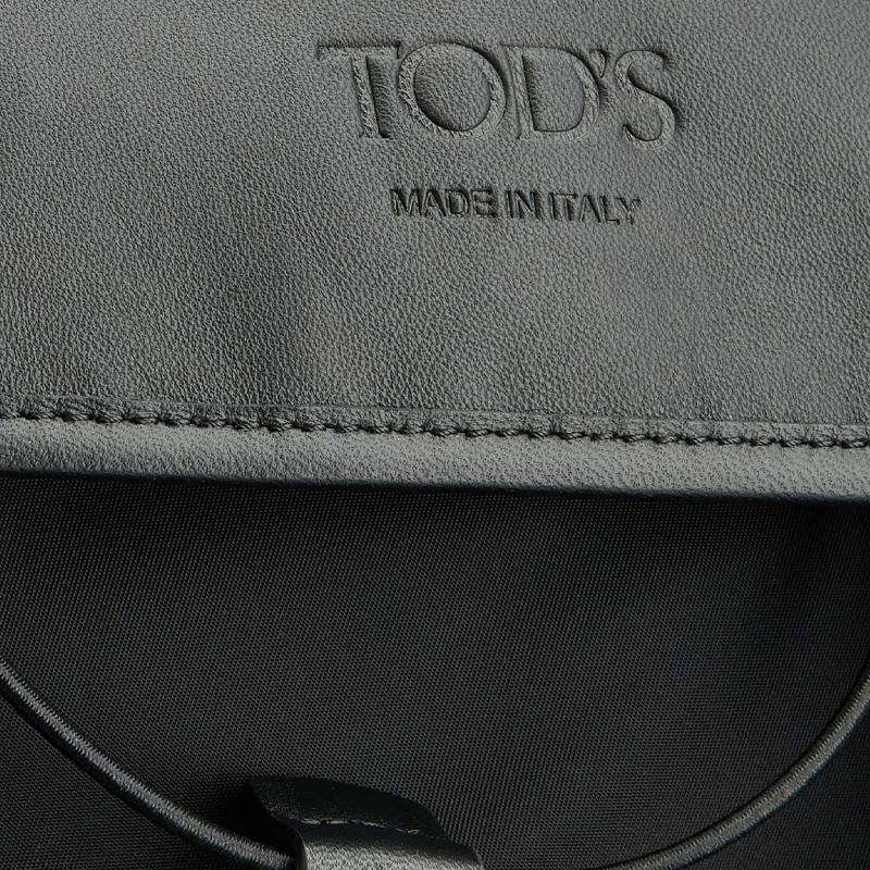 TOD'S