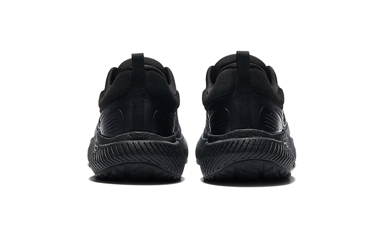 Saucony Surge 2 RUNSHIELD