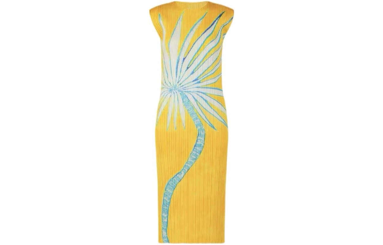 PLEATS PLEASE ISSEY MIYAKE