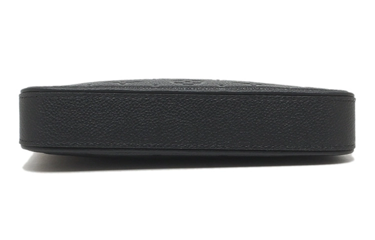 LOUIS VUITTON Easy Pouch On Strap D