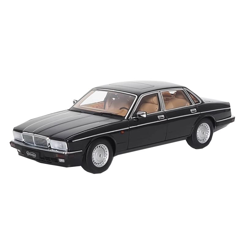 Almost Real 118 Jaguar XJ6 XJ40 21cm