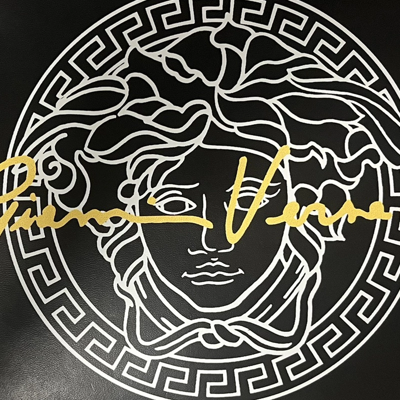 VERSACE