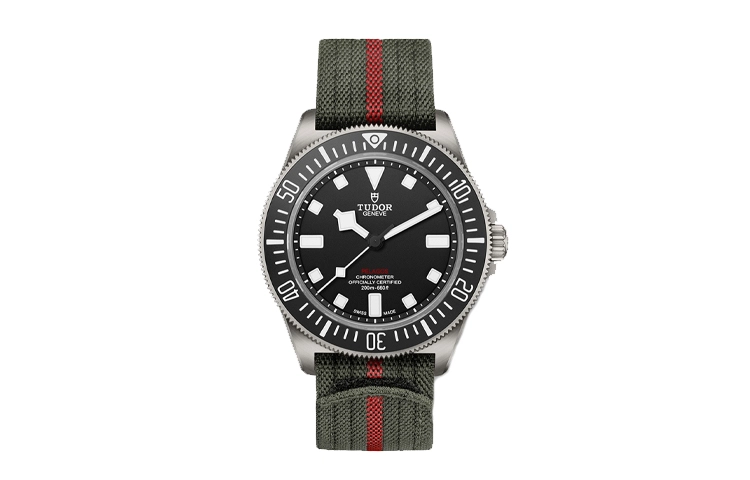 TUDOR 200 42mm M25717N-0001
