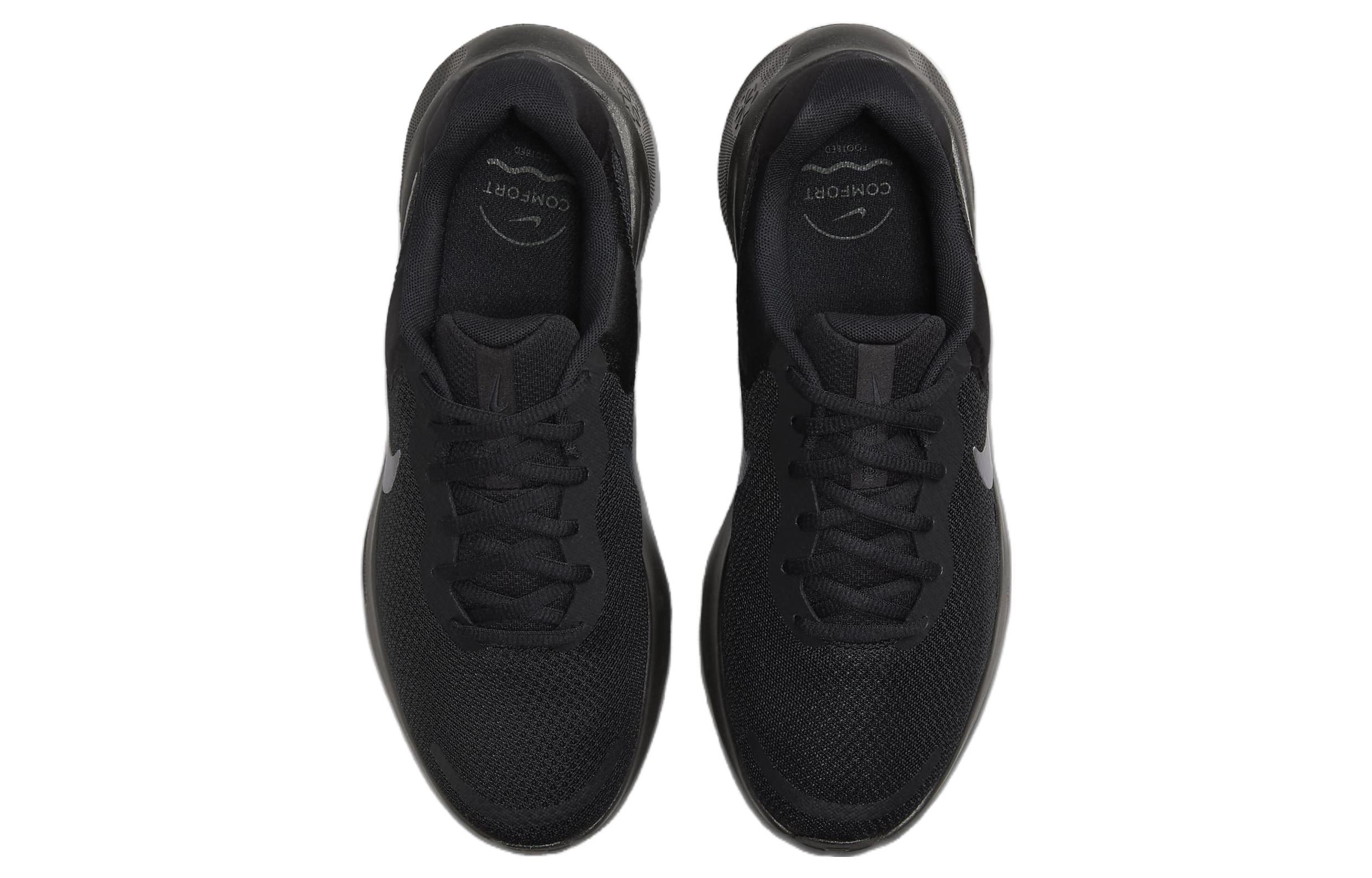 Nike REVOLUTION 7