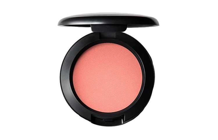 MAC GLOW PLAY