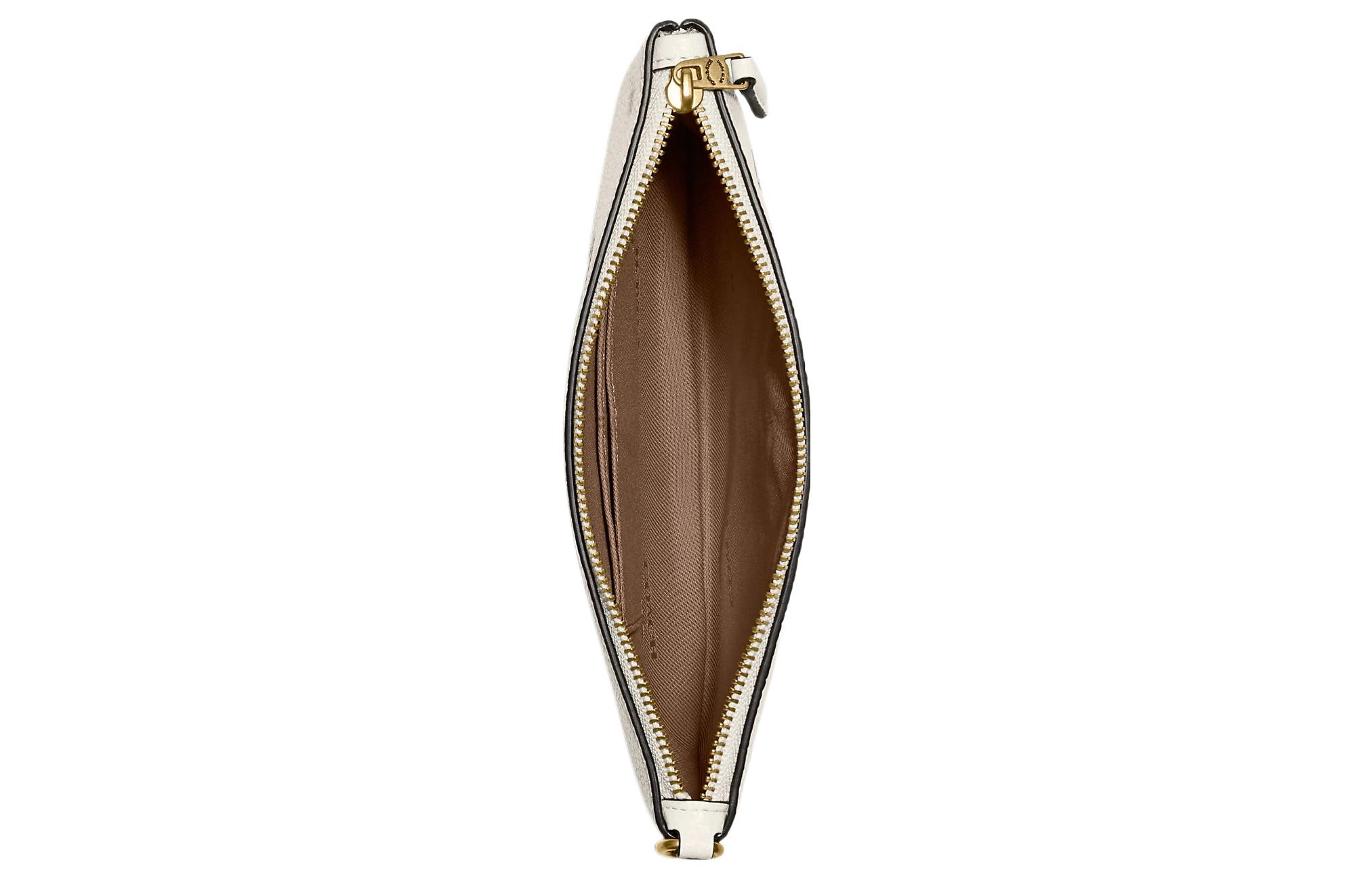 COACH Wristlet 19 Logo