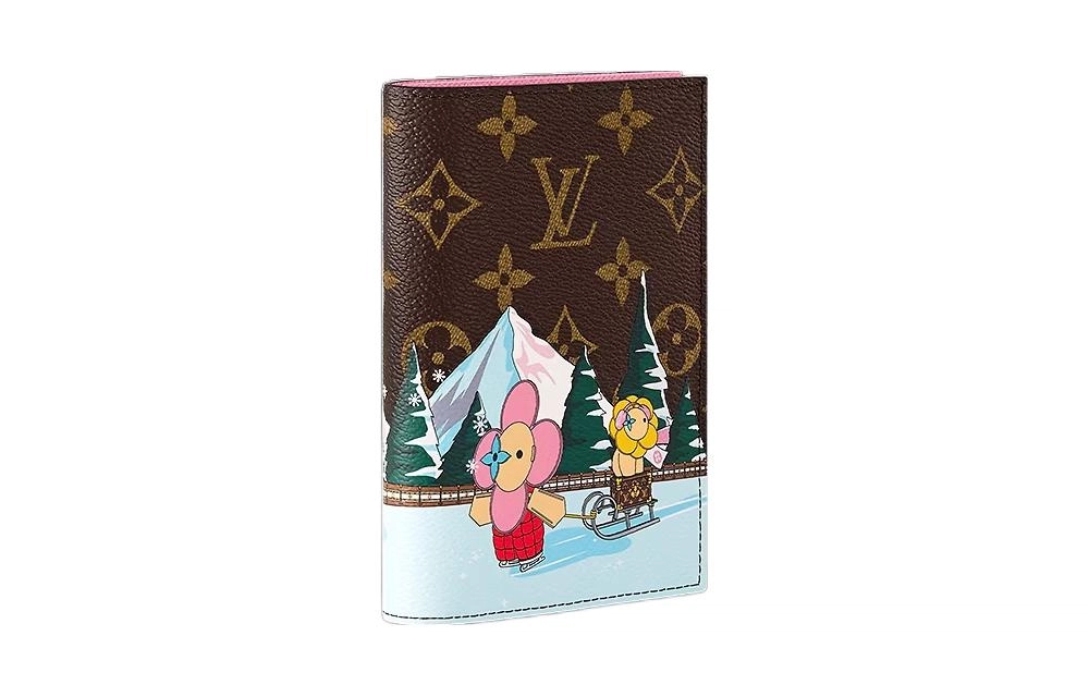 LOUIS VUITTON Passport Cover Monogram
