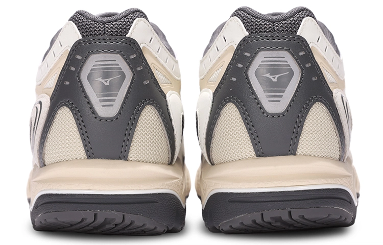 Mizuno Wave Orion