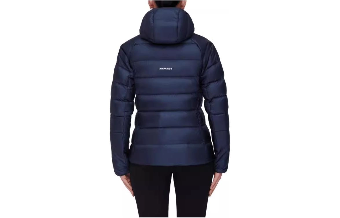 MAMMUT Logo