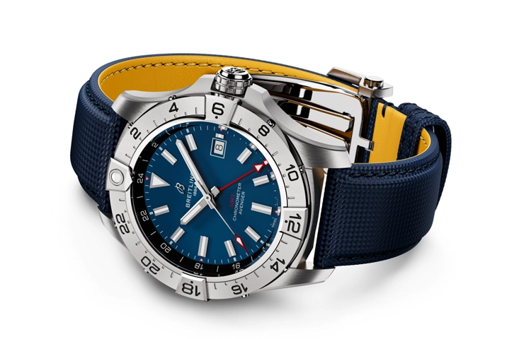 BREITLING 300 44mm A32320101C1X1