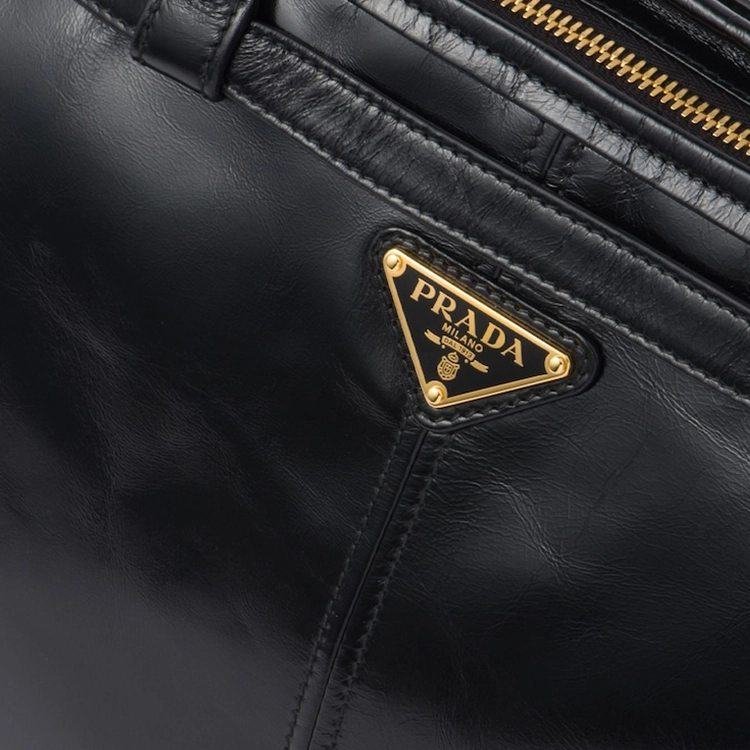 PRADA soft lux