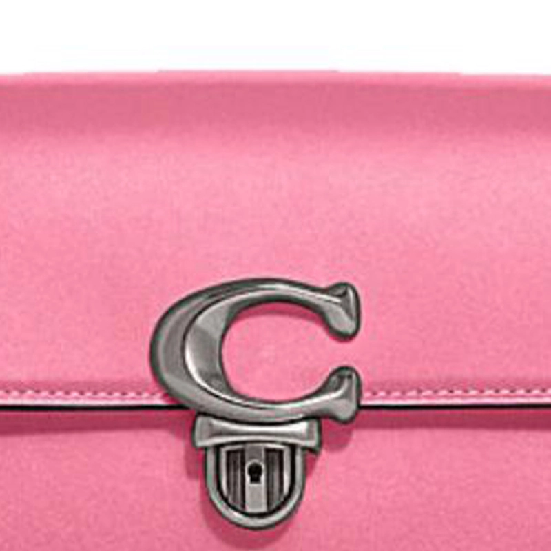 COACH Studio 19