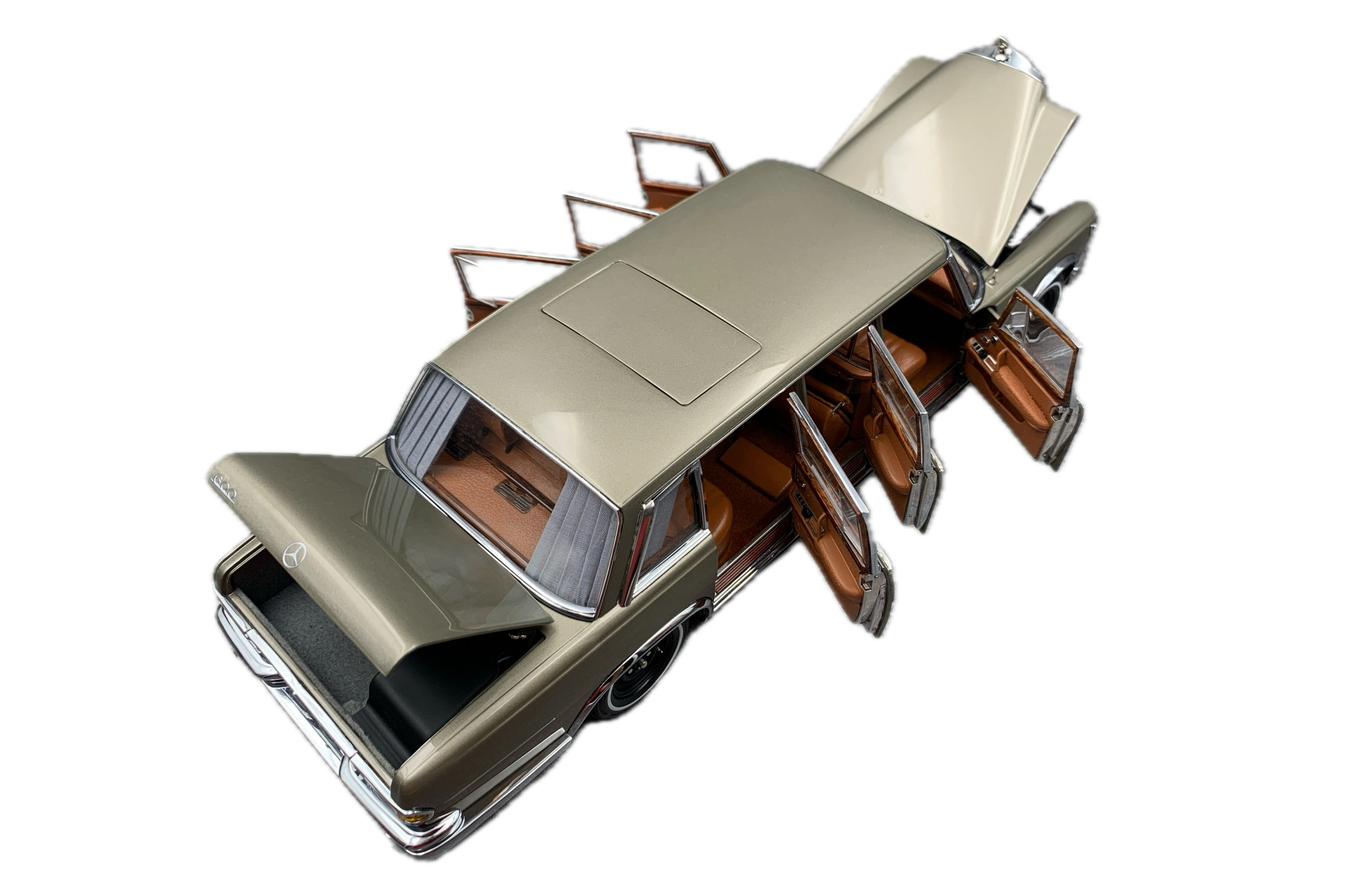 CMC Exclusive Modelle 118 600 Pullman
