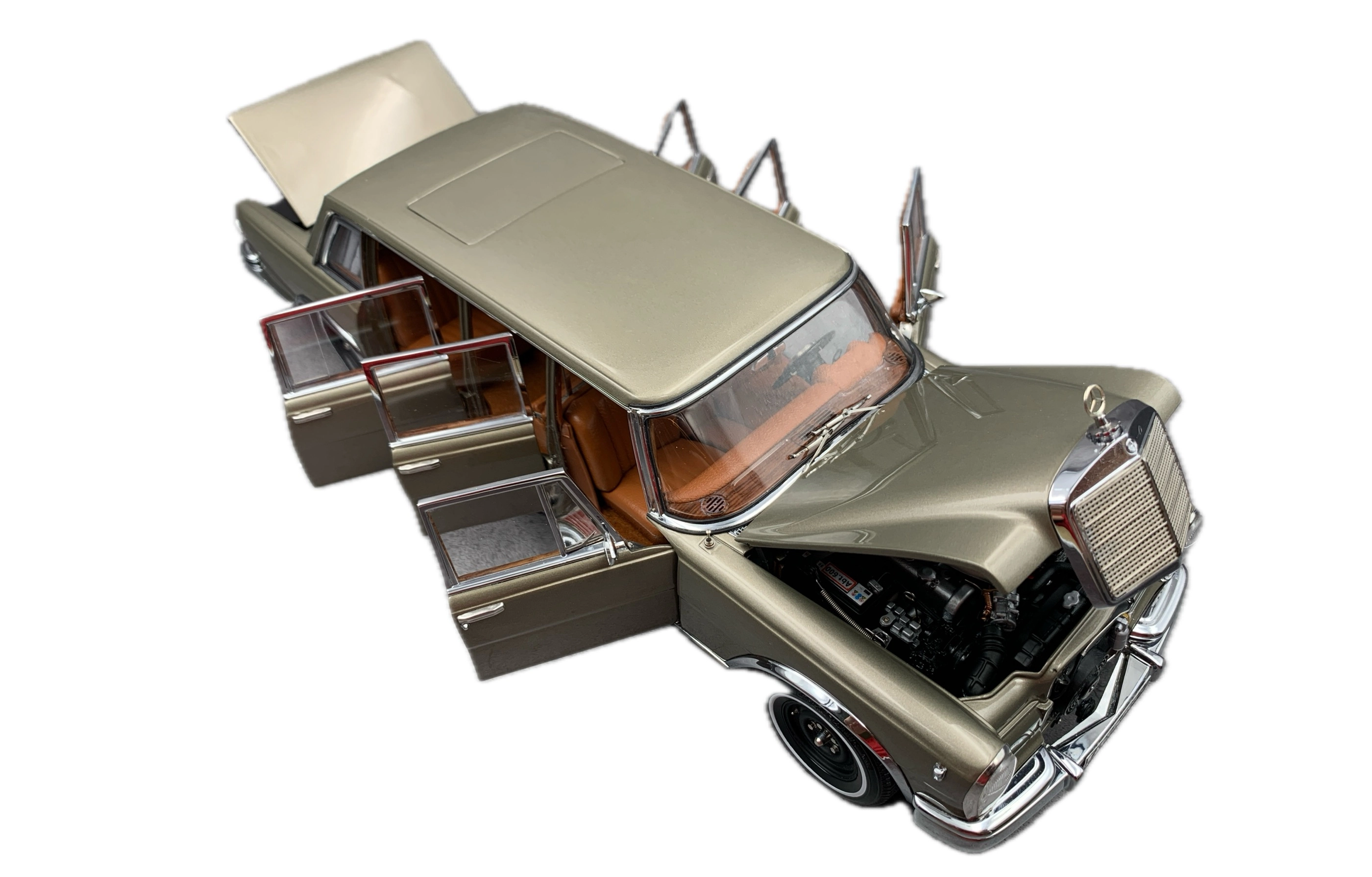 CMC Exclusive Modelle 118 600 Pullman