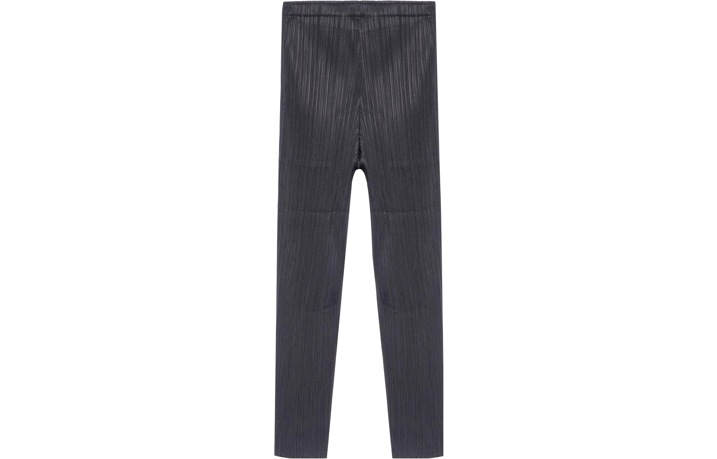 PLEATS PLEASE ISSEY MIYAKE