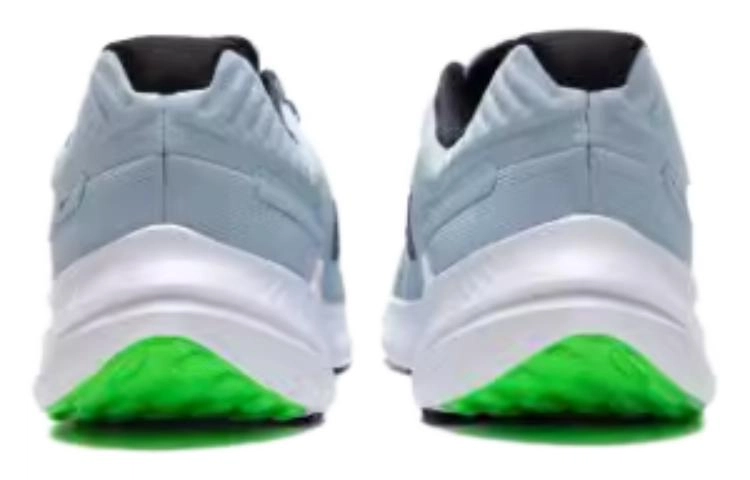 Nike Quest 5