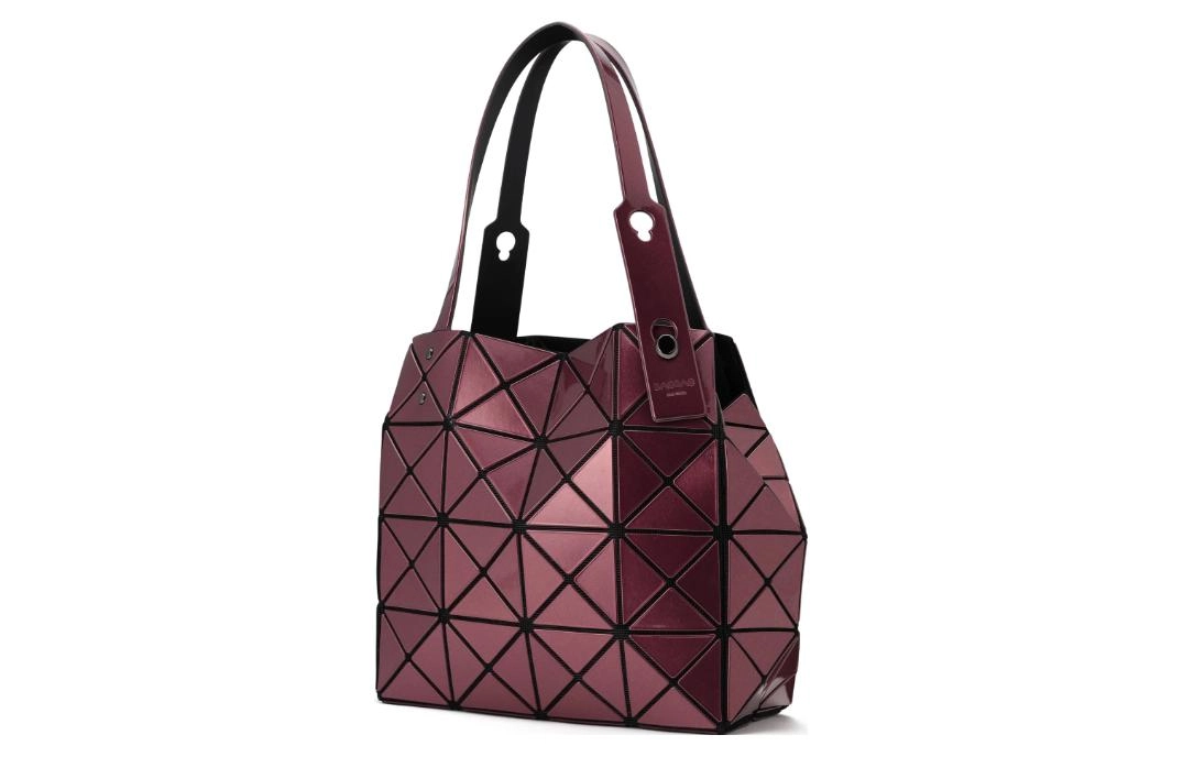 ISSEY MIYAKE