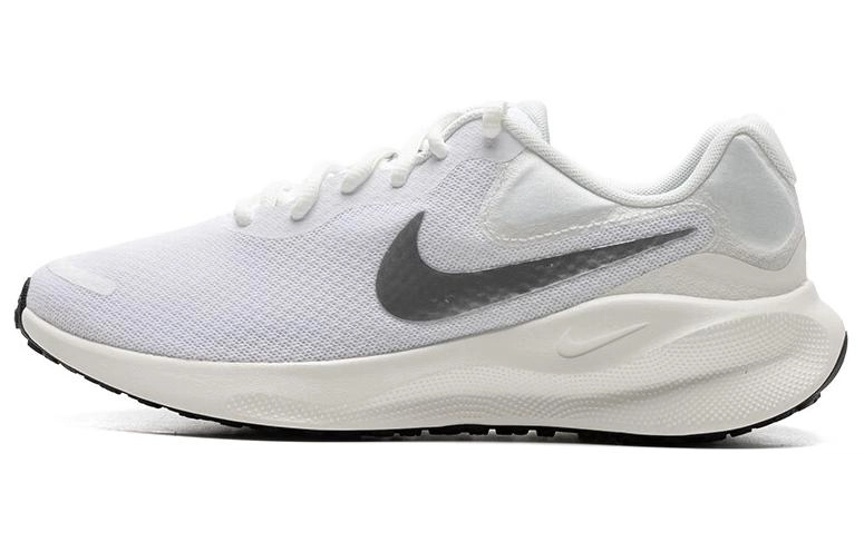 Nike REVOLUTION 7