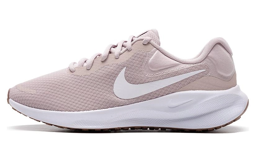 Nike REVOLUTION 7