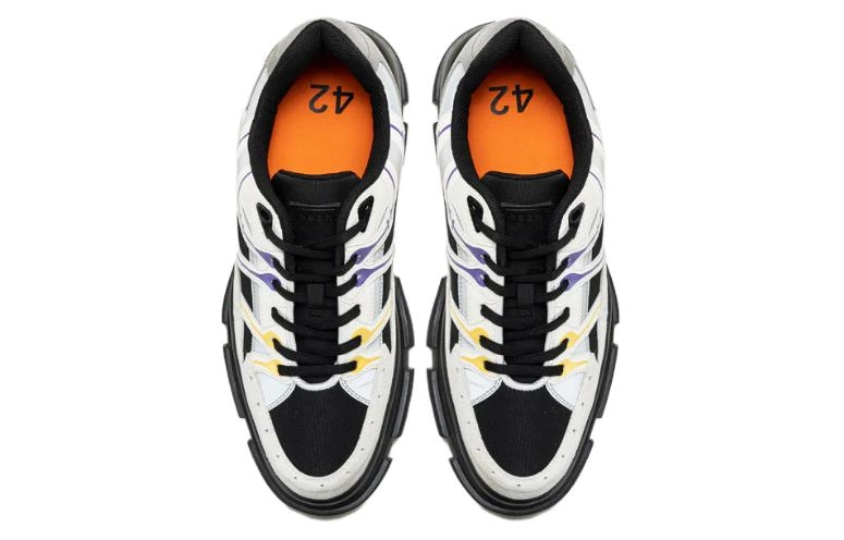 both Gao Eva RUNNER
