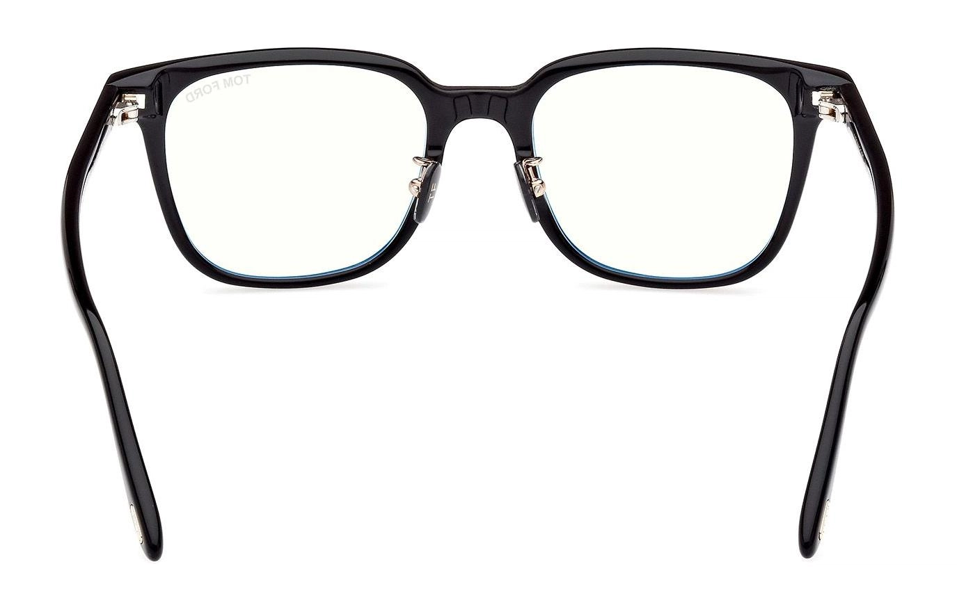 TOM FORD