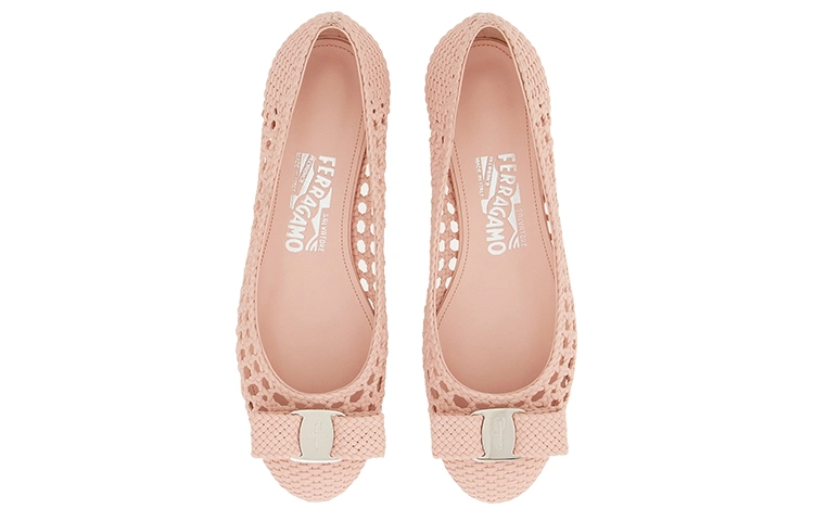 FERRAGAMO Vara 0.5cm