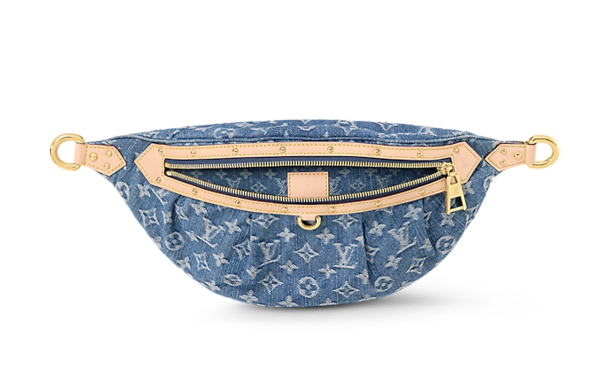 LOUIS VUITTON Bumbag