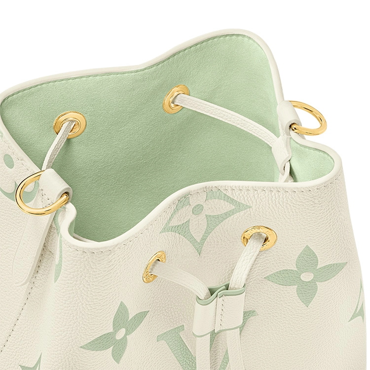 LOUIS VUITTON Neo Noe BB