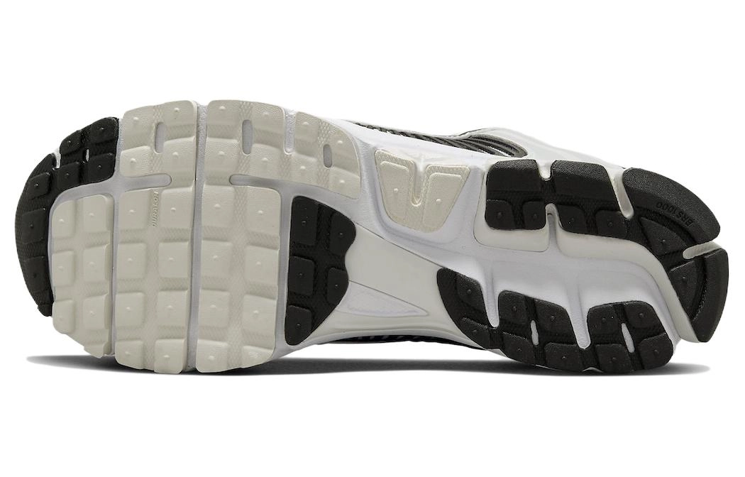 Nike Air Zoom Vomero 5