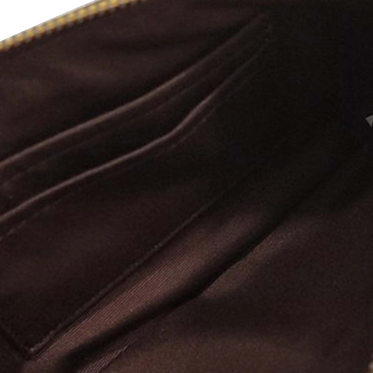 COACH Corner Zip 20