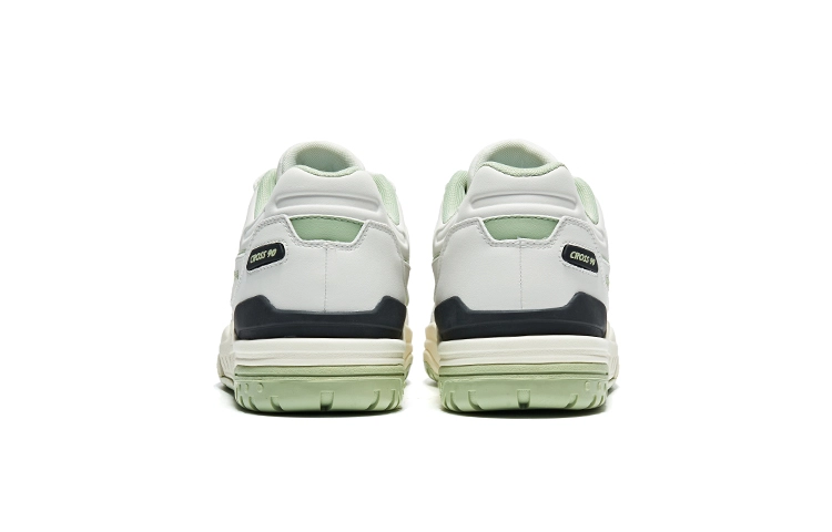 Saucony Cross 90