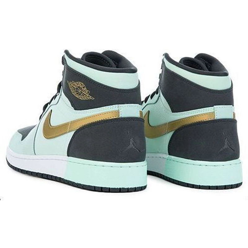 Jordan Air Jordan 1 Retro High "Mint Foam"