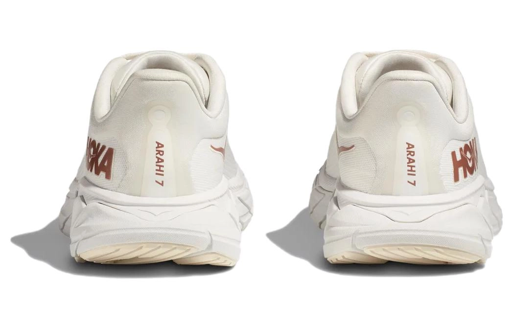 HOKA ONE ONE