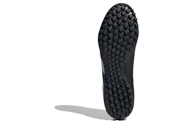 adidas Predator CLUB TF