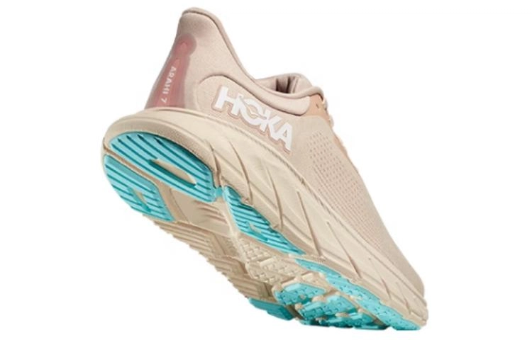 HOKA ONE ONE