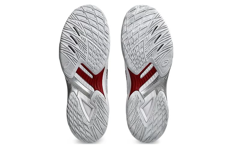 Asics V-SWIFT FF 4