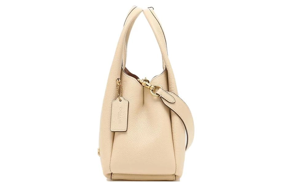 COACH Lana Logo
