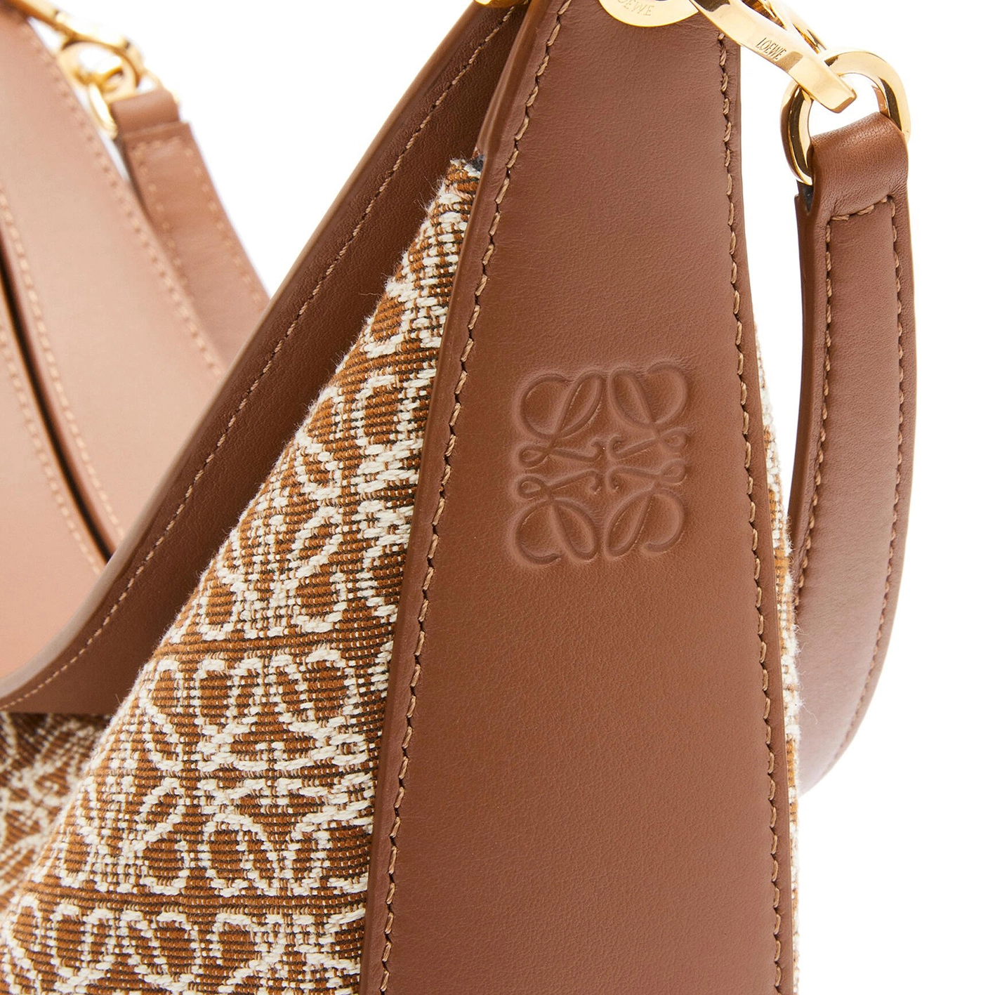 LOEWE LunaAnagram