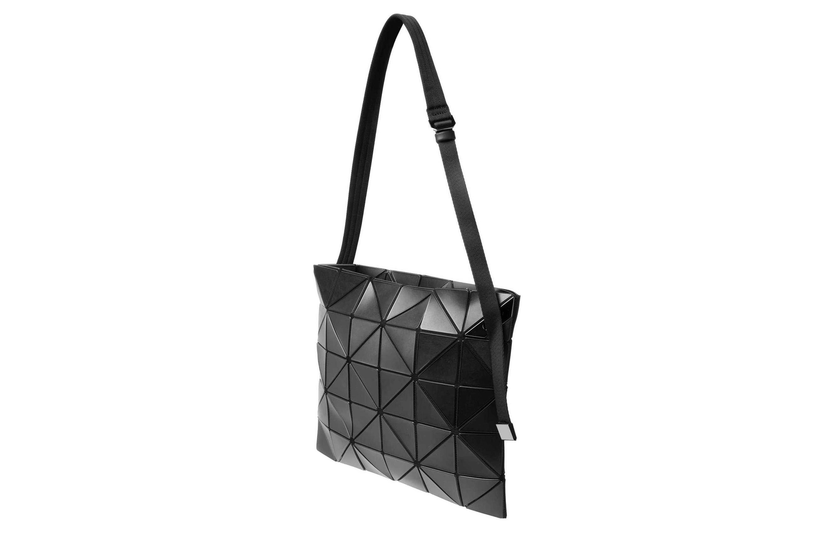 ISSEY MIYAKE Slash Blocky