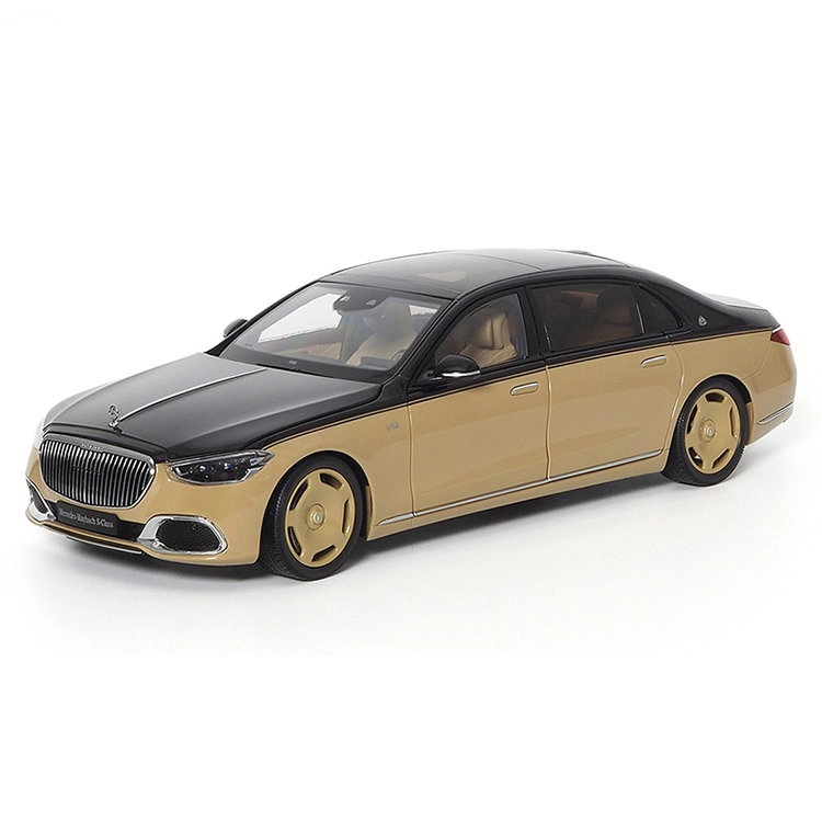 Almost Real 118 S-Clas S680 2021