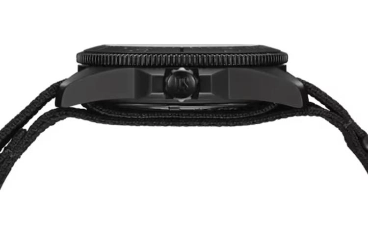 CERTINA 300 43mm