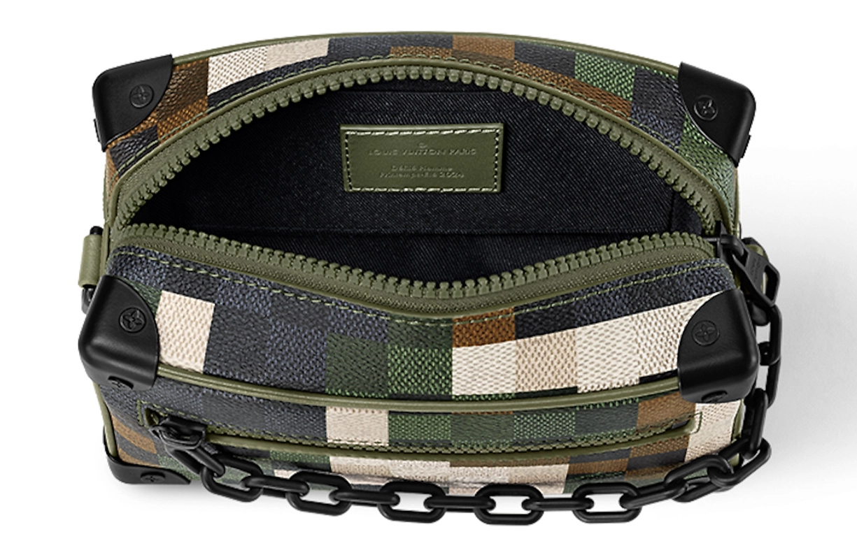 LOUIS VUITTON SOFT TRUNK