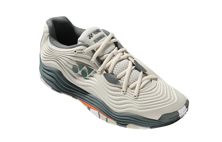 YONEX