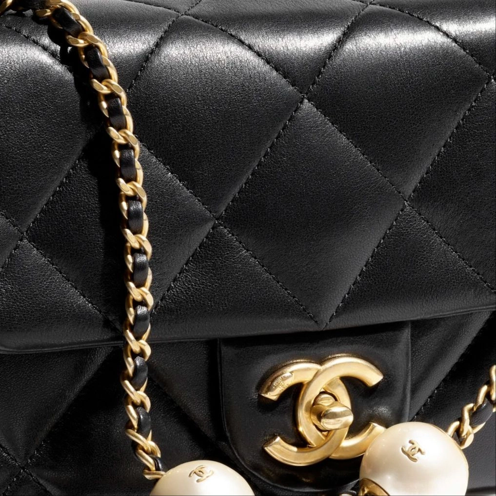 CHANEL 24S CF mini
