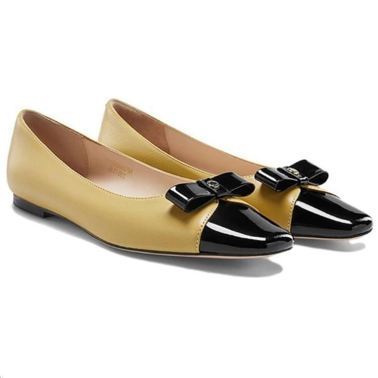 NINE WEST