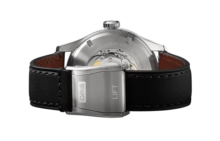 Oris 100 m 44mm