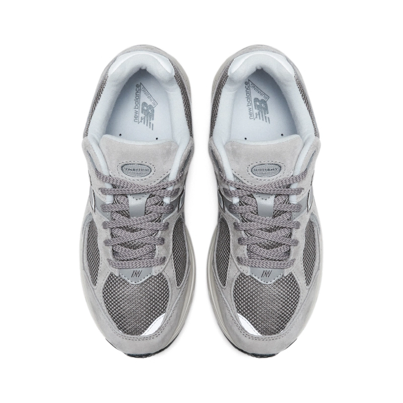 New Balance NB 2002R