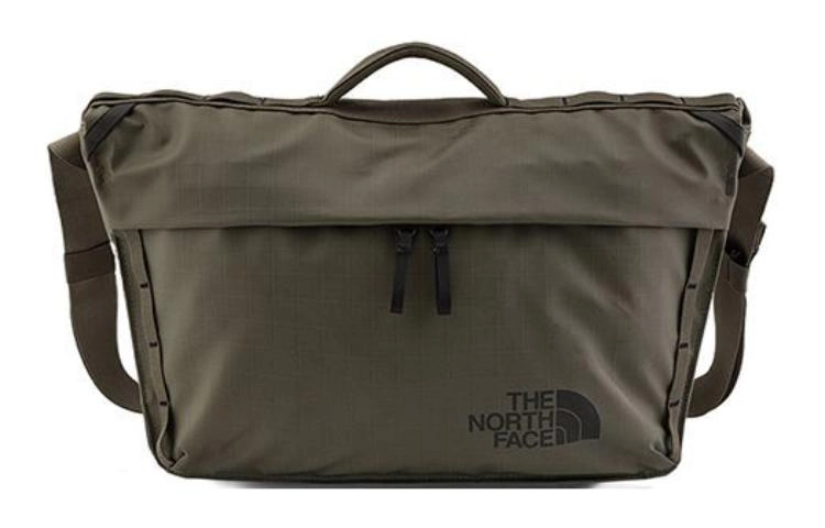THE NORTH FACE Base Camp Voyager 300D