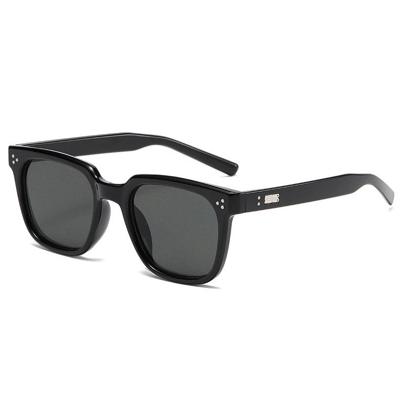 SOMAN UV40